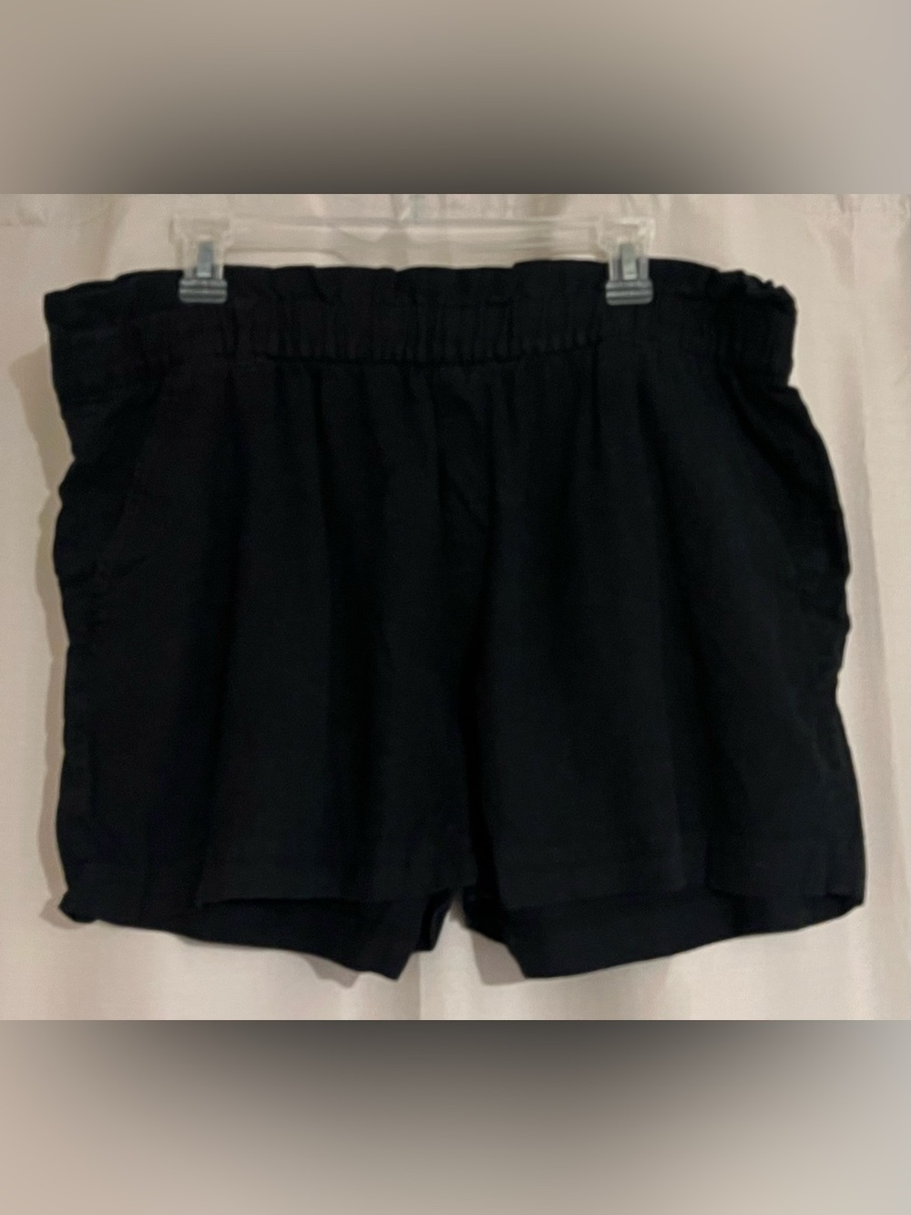 Old Navy Women’s Size 16 Black Linen Blend Pull-On Shorts